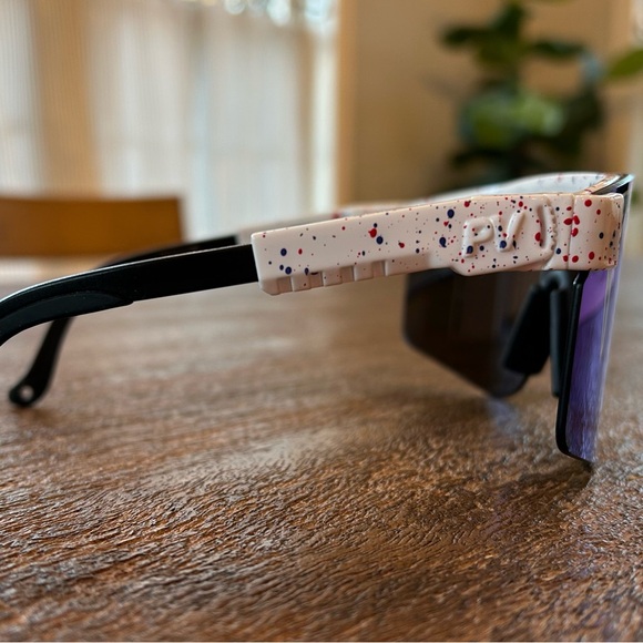 Pit Viper Merika XS sunglasses 🕶️ - Picture 5 of 7